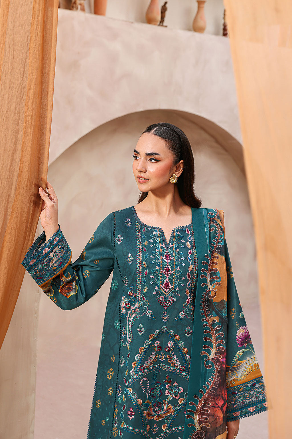 Ramsha | Mashaal Luxury Lawn | L-1511, image 4