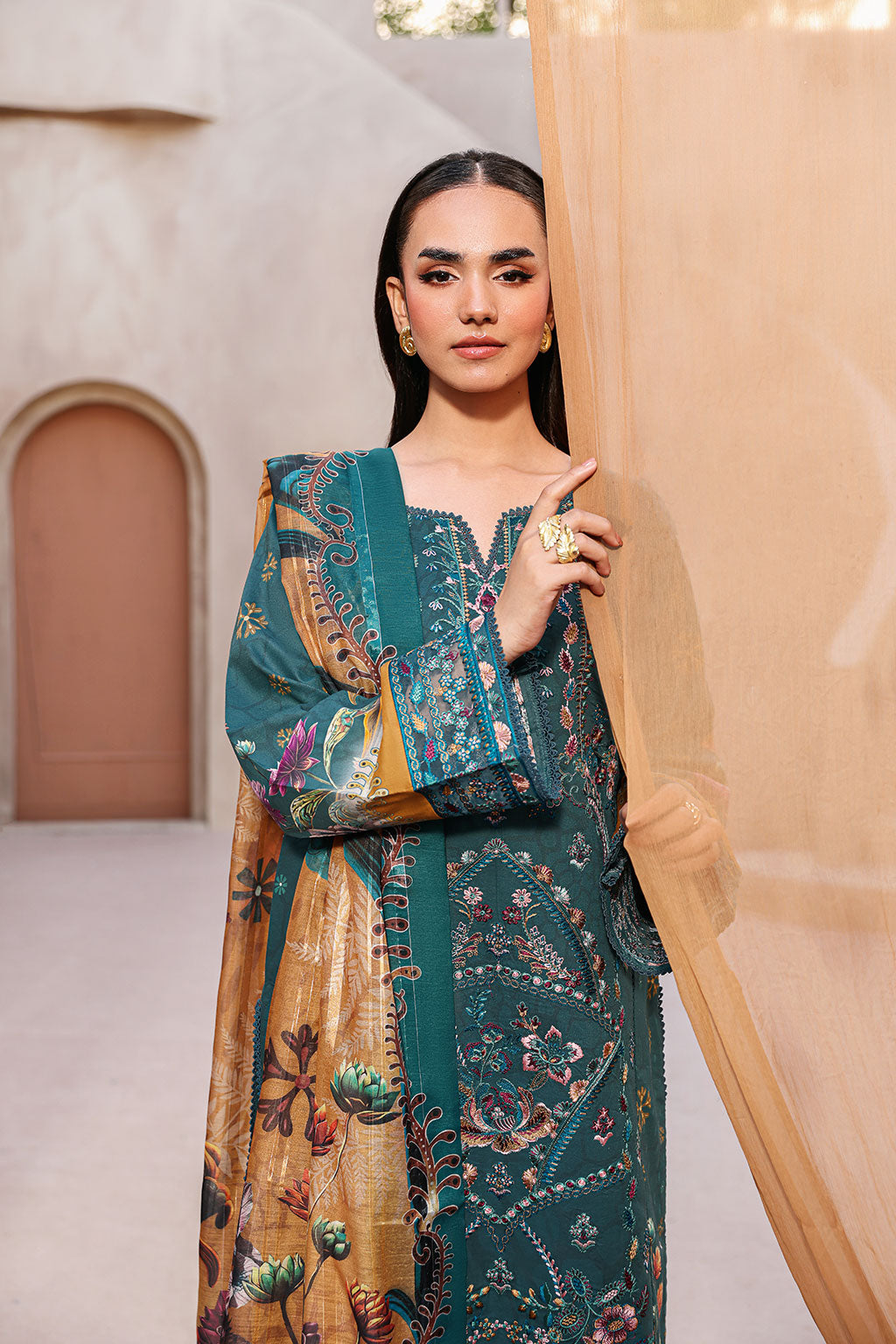 Ramsha | Mashaal Luxury Lawn | L-1511, image 3