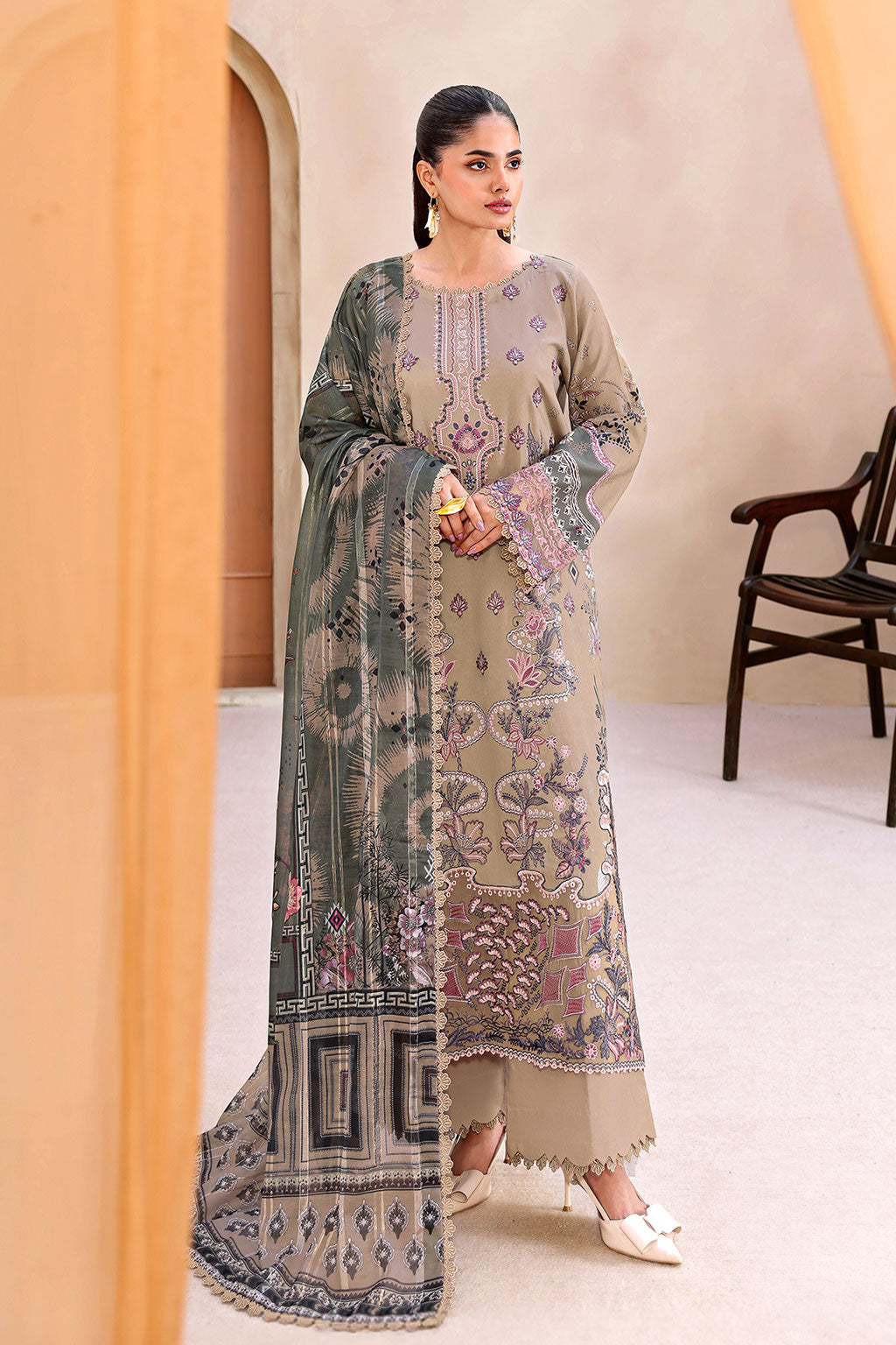 Ramsha | Mashaal Luxury Lawn | L-1504, image 4