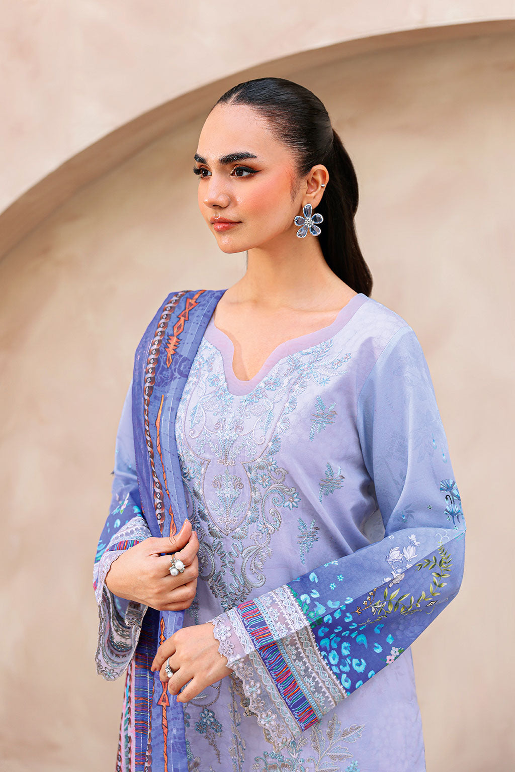 Ramsha | Mashaal Luxury Lawn | L-1505, image 4