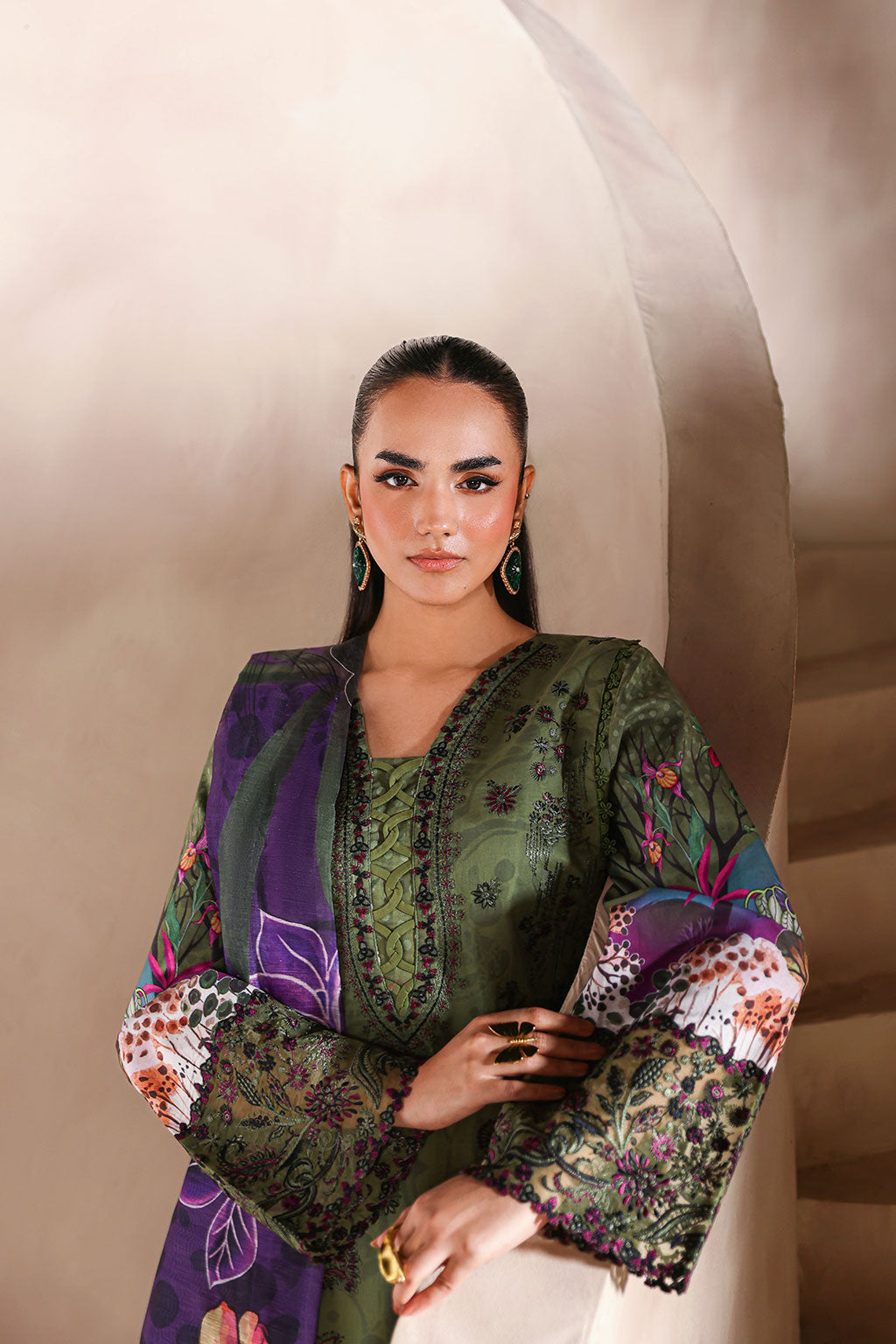 Ramsha | Mashaal Luxury Lawn | L-1512, image 3