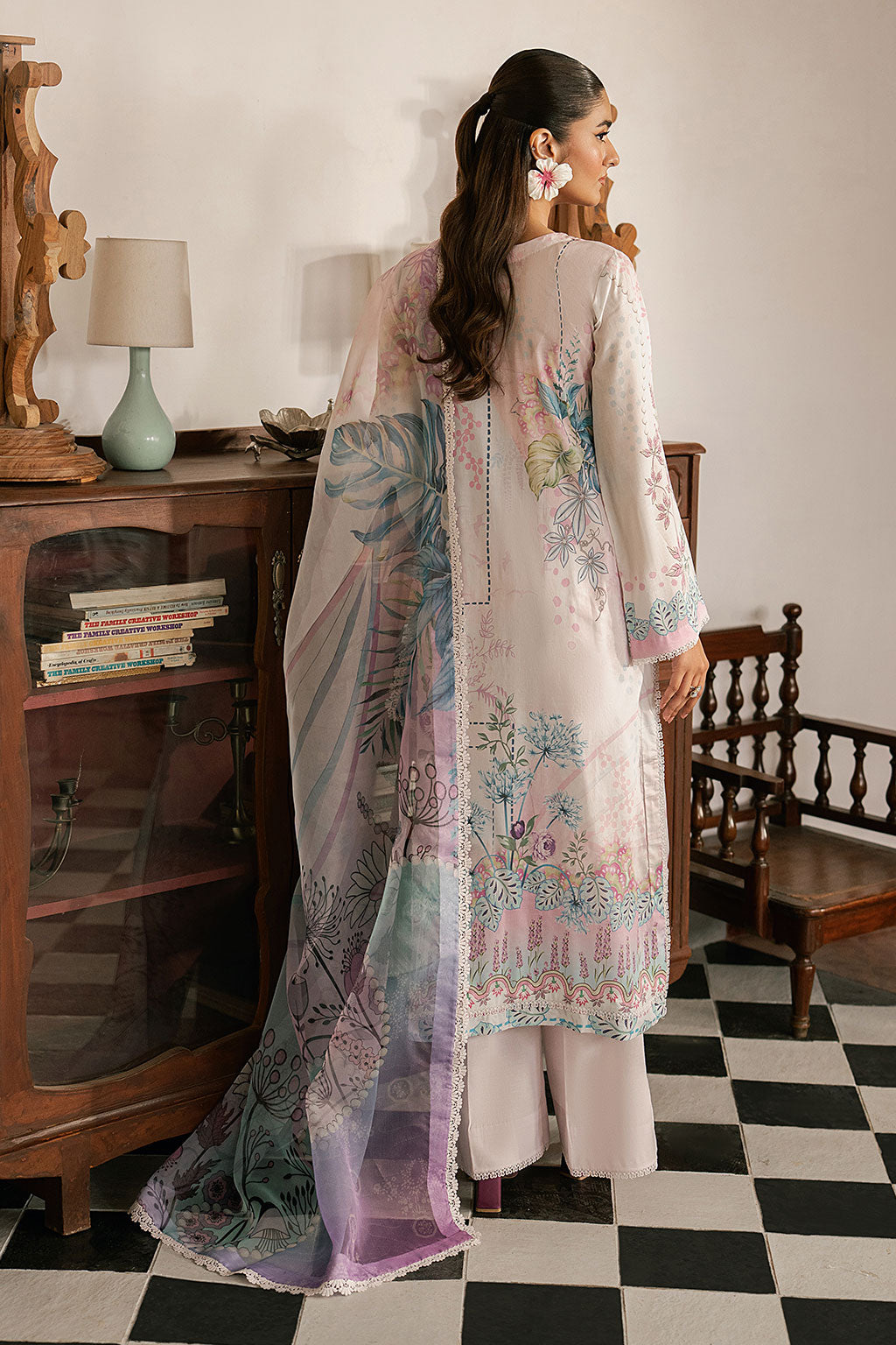Ramsha | Mashal Luxury Lawn | L-1610, image 2