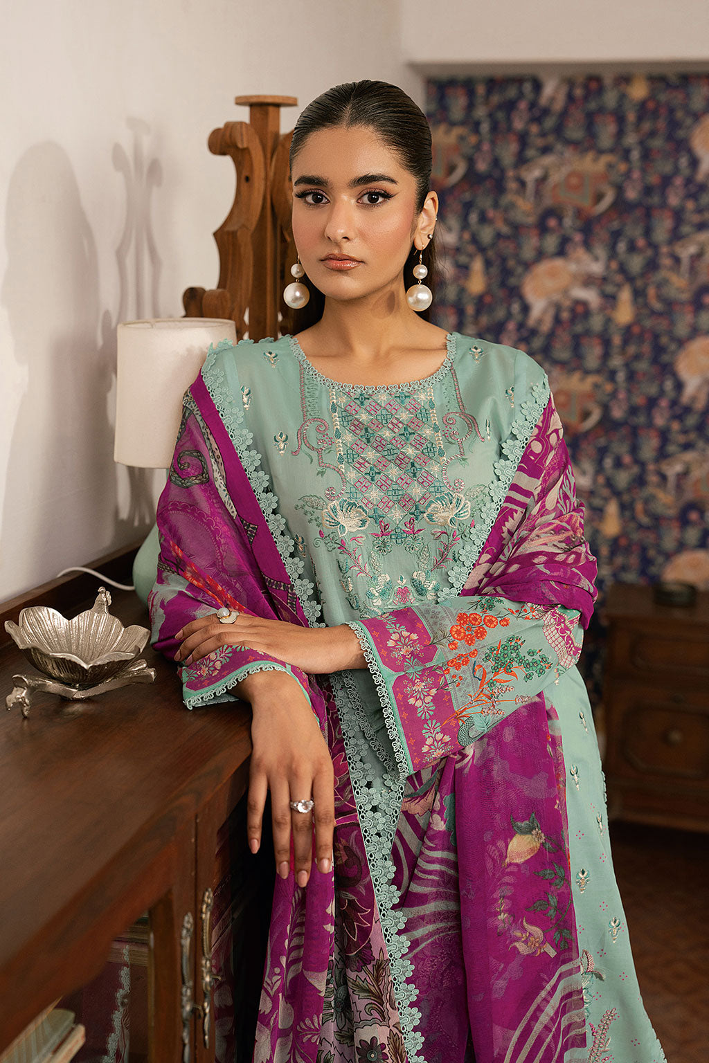 Ramsha | Mashal Luxury Lawn | L-1609, image 5