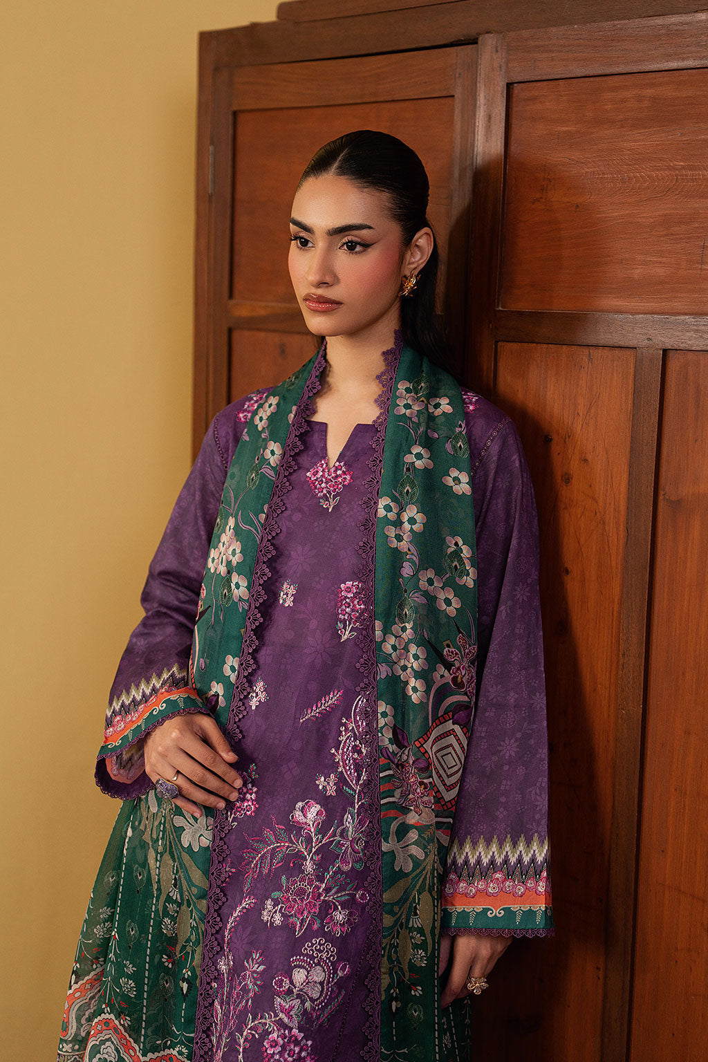 Ramsha | Mashal Luxury Lawn | L-1605-5