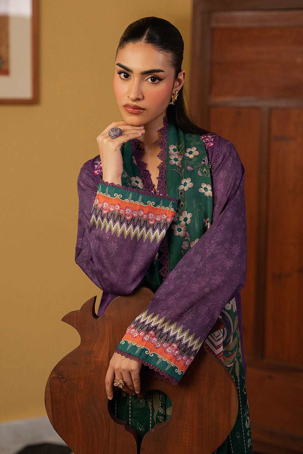 Ramsha | Mashal Luxury Lawn | L-1605, image 6