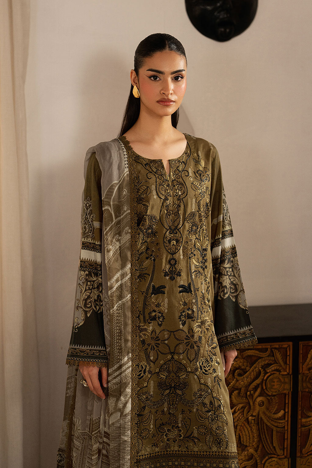Ramsha | Mashal Luxury Lawn | L-1612, image 4