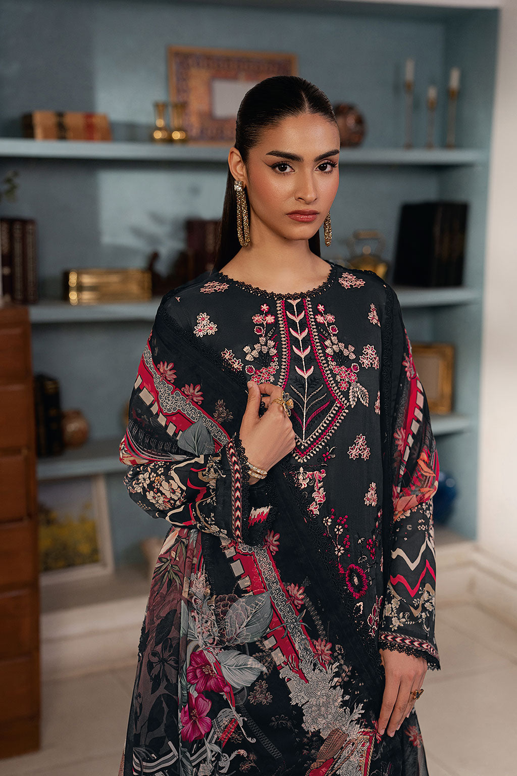 Ramsha | Mashal Luxury Lawn | L-1603, image 5