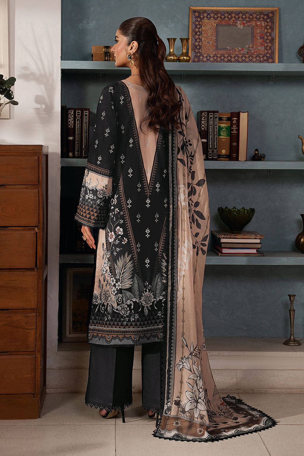 Ramsha | Mashal Luxury Lawn | L-1608-2