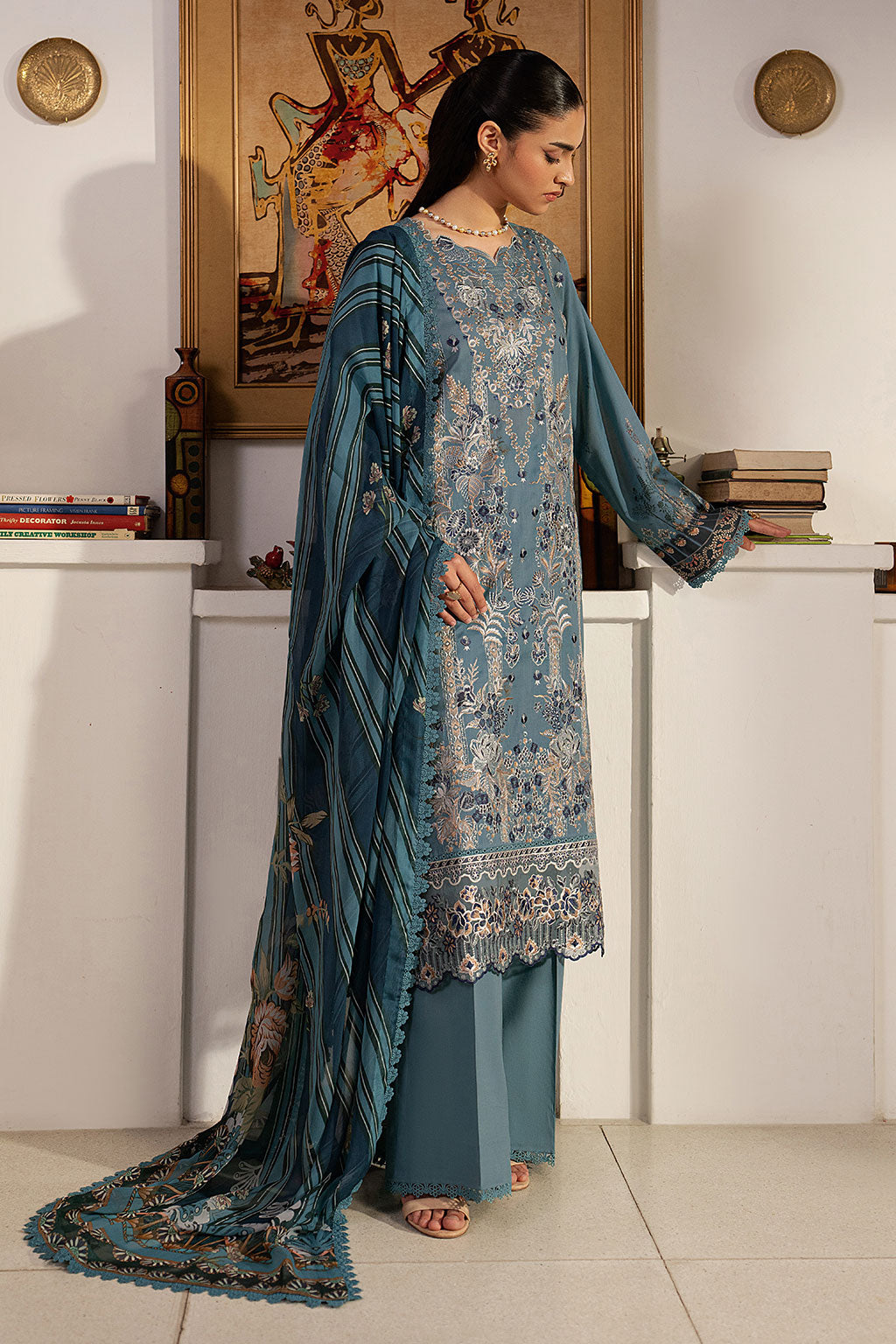 Ramsha | Mashal Luxury Lawn | L-1601, image 4
