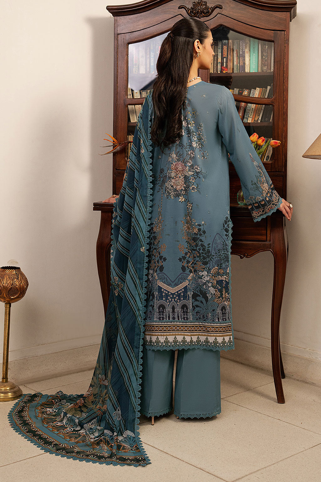 Ramsha | Mashal Luxury Lawn | L-1601, image 2
