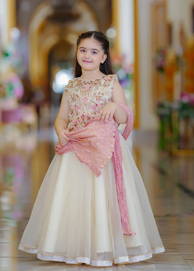Ayesha Hamza | Kids Festive | Ezza
