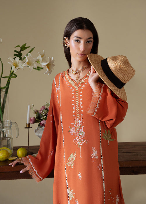 Saira Shakira | Basic Pret 25 | Amber Aura, image 2