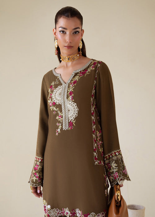Saira Shakira | Basic Pret 25 | Moss, image 4
