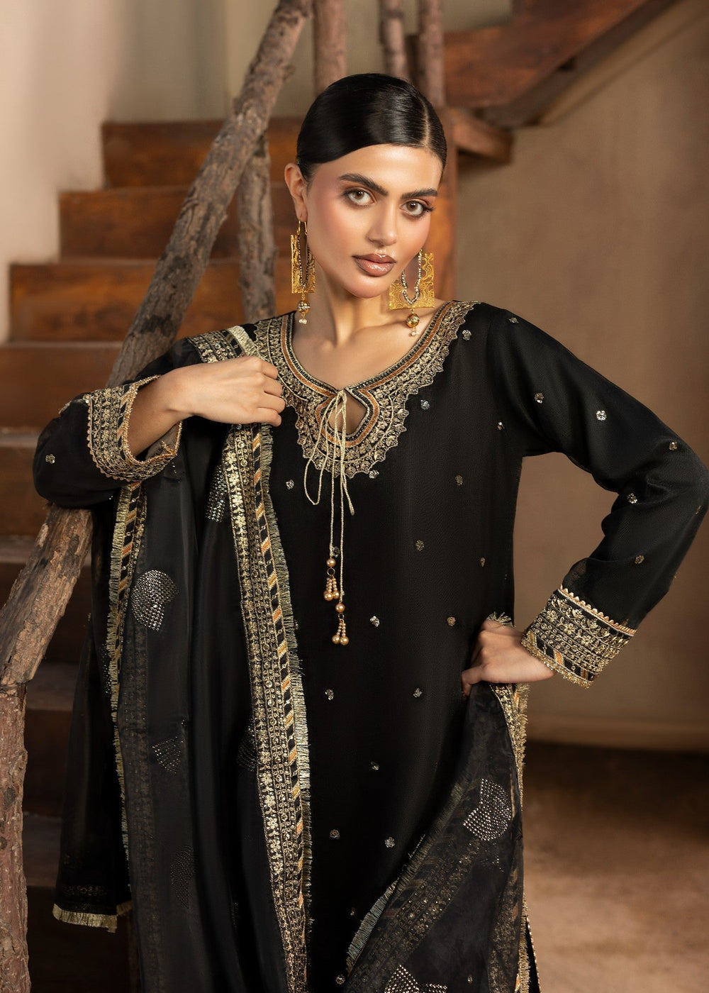 Diara Couture | Rangrez Luxe Pret | DF-46 - BLACK-4