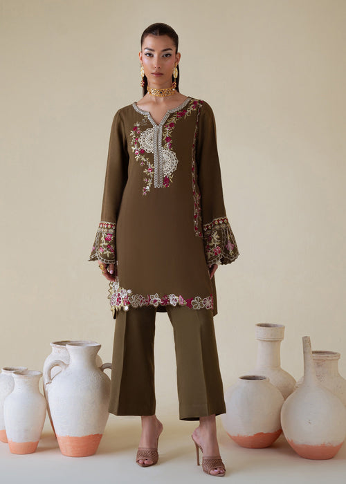 Saira Shakira | Basic Pret 25 | Moss