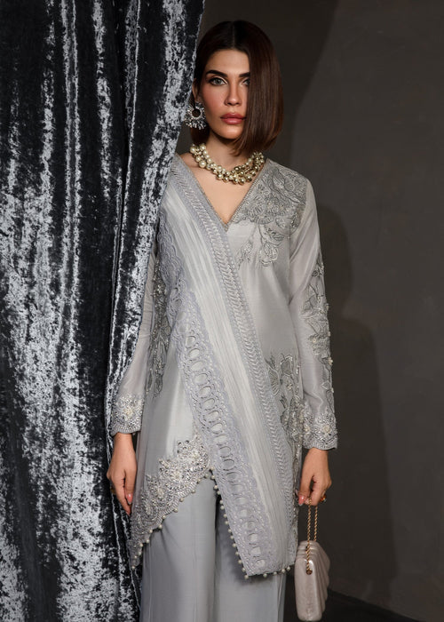 Saira Shakira | Zarae Luxury Pret | Saffron, image 3