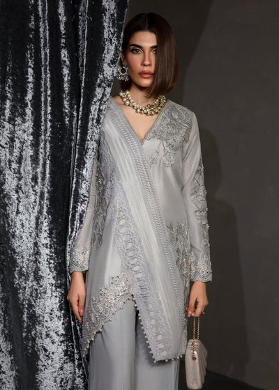 Saira Shakira | Zarae Luxury Pret | Saffron