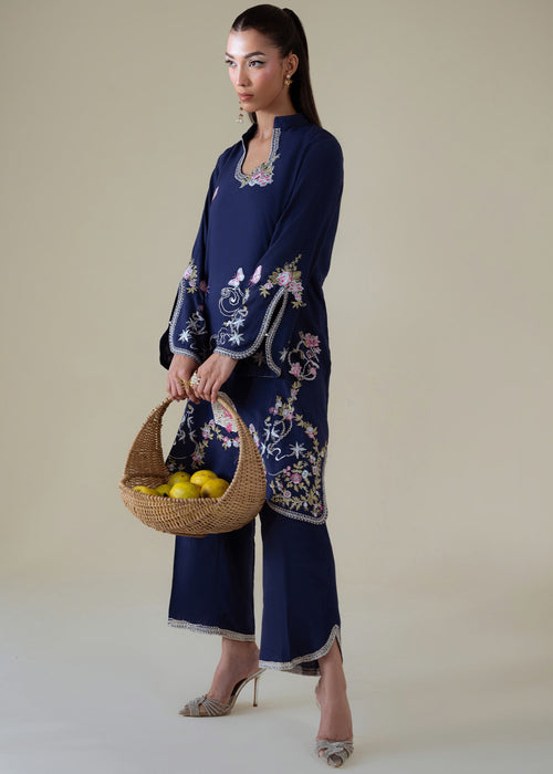 Saira Shakira | Basic Pret 25 | Dark Bloom, image 2