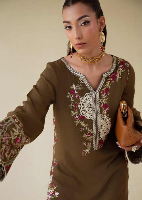 Saira Shakira | Basic Pret 25 | Moss, image 3