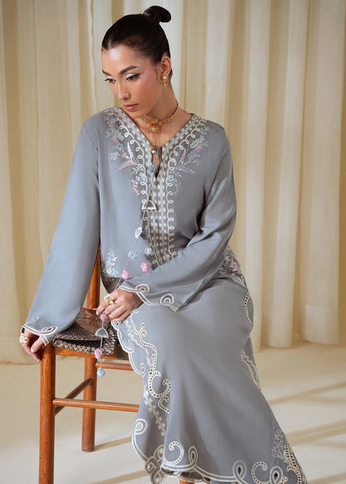 Saira Shakira | Basic Pret 25 | Sapphire Whisper, image 4