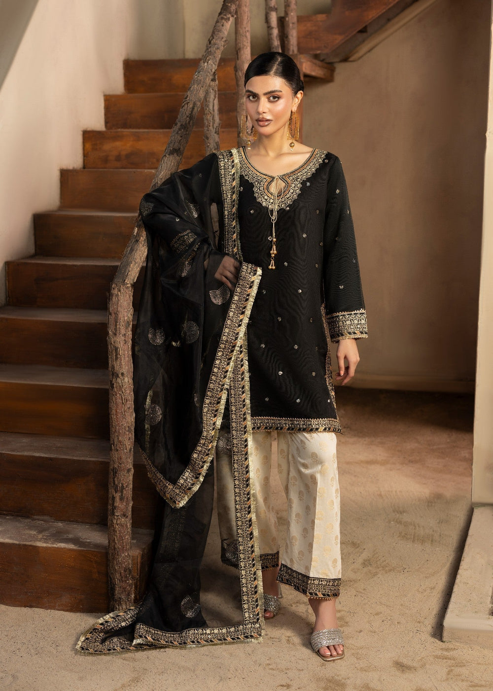 Diara Couture | Rangrez Luxe Pret | DF-46 - BLACK, image 6