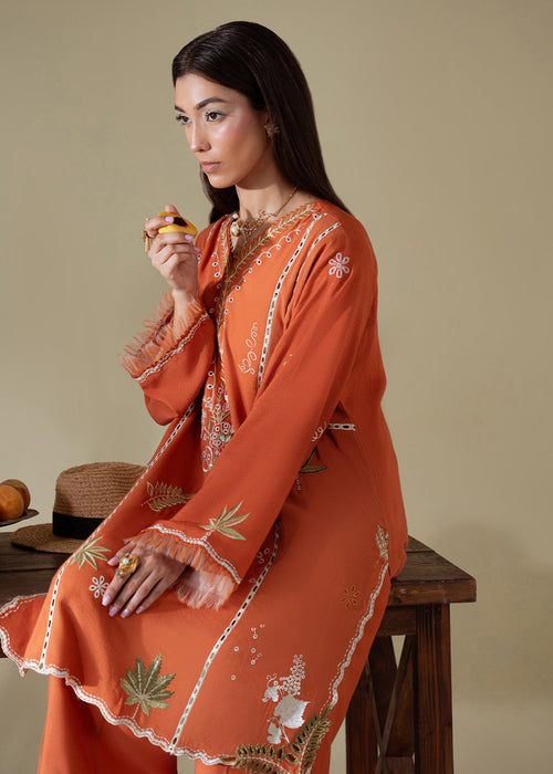 Saira Shakira | Basic Pret 25 | Amber Aura, image 4