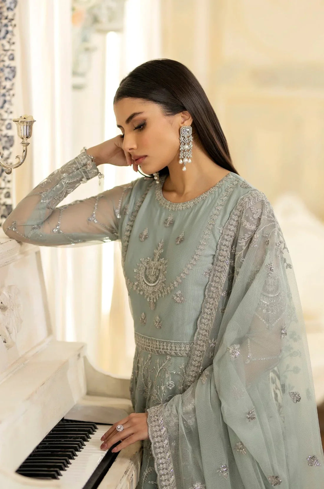 Mohagni | Janan Formals | LAIRA MGL-07 by Designer Mohagni - House of Maryam - Pakistani Designer Ethnic Wear in {{ shop.shopifyCountryName }}