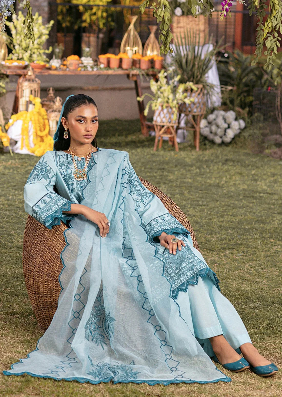 Mohagni | Muntazir Luxury Lawn 24 | CM-10 -  Mohagni Luxury - Original Designer Dress - House of Maryam