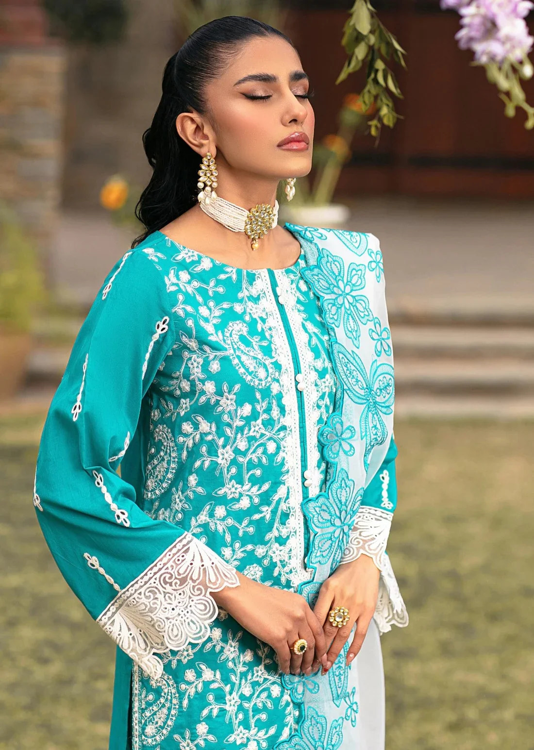Mohagni | Muntazir Luxury Lawn 24 | MGZ-10 -  Mohagni Luxury - Original Designer Dress - House of Maryam