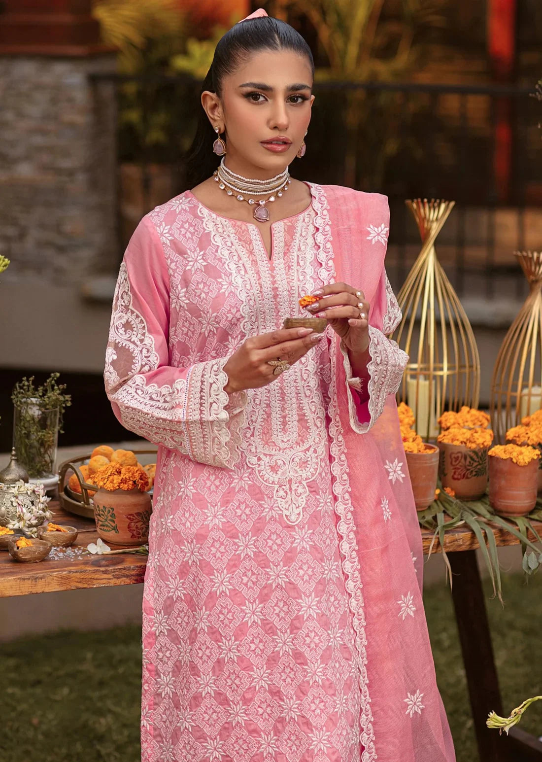 Mohagni | Muntazir Luxury Lawn 24 | MGZ-12 -  Mohagni Luxury - Original Designer Dress - House of Maryam