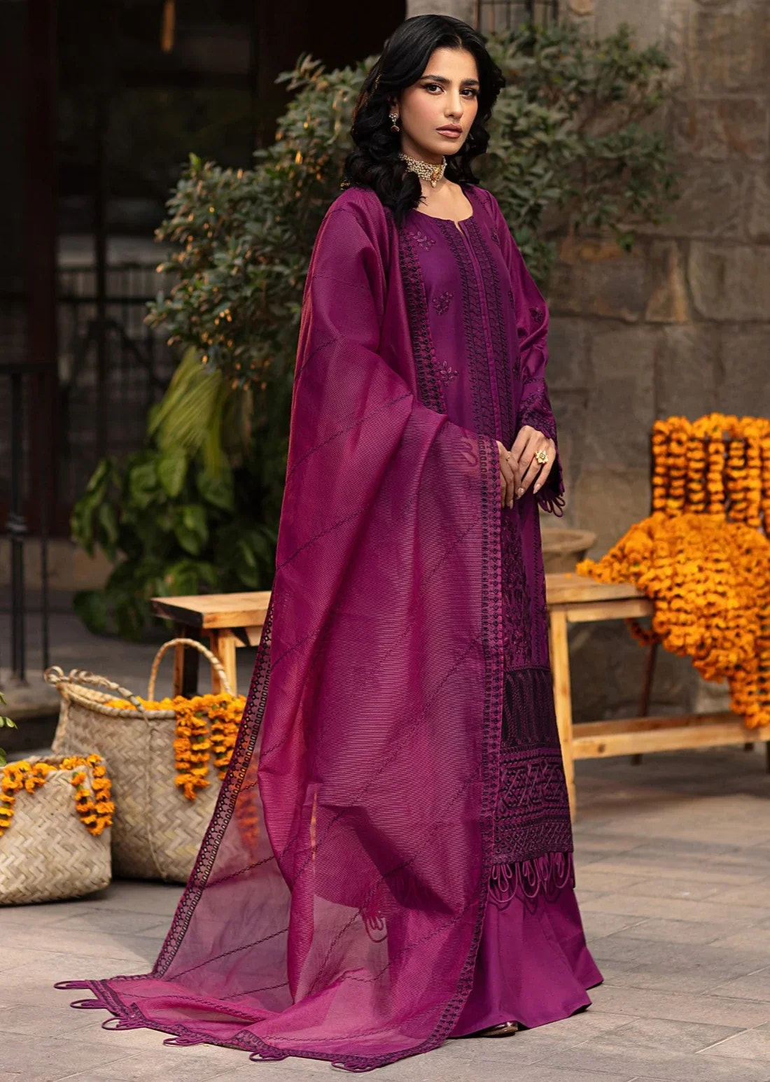 Mohagni | Muntazir Luxury Lawn 24 | CM-02 -  Mohagni Luxury - Original Designer Dress - House of Maryam