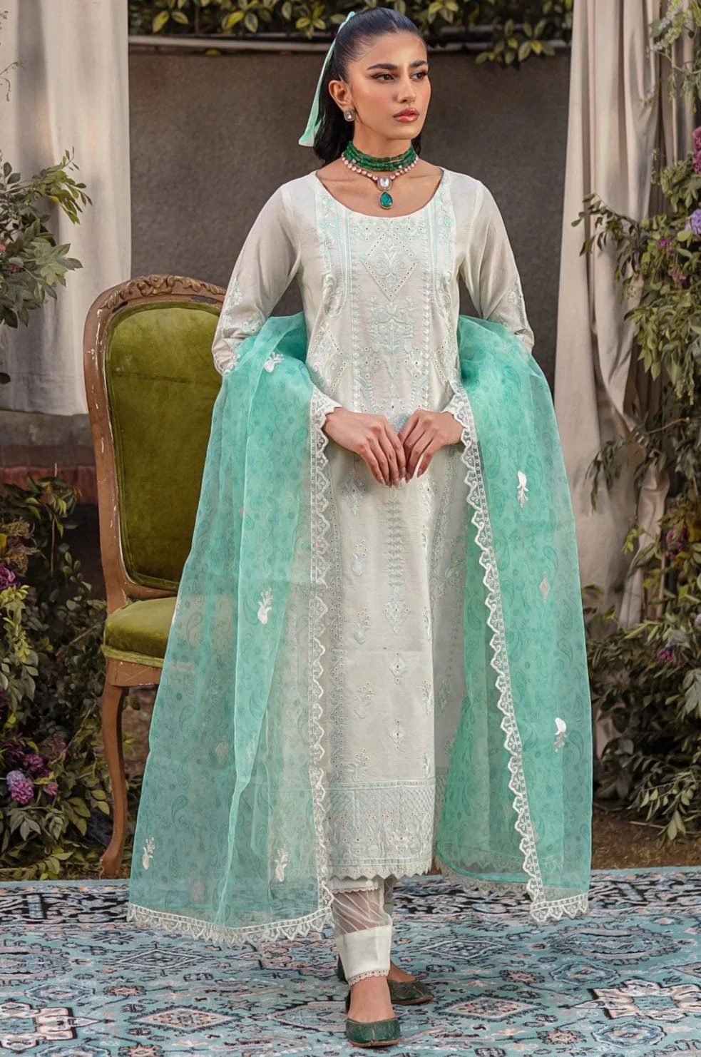 Mohagni | Muntazir Luxury Lawn 24 | CM-03 -  Mohagni Luxury - Original Designer Dress - House of Maryam