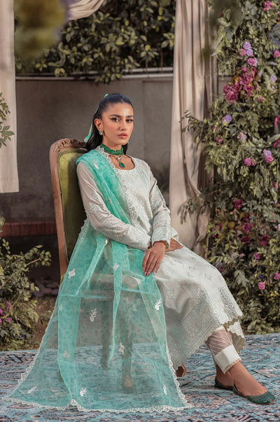 Mohagni | Muntazir Luxury Lawn 24 | CM-03 -  Mohagni Luxury - Original Designer Dress - House of Maryam