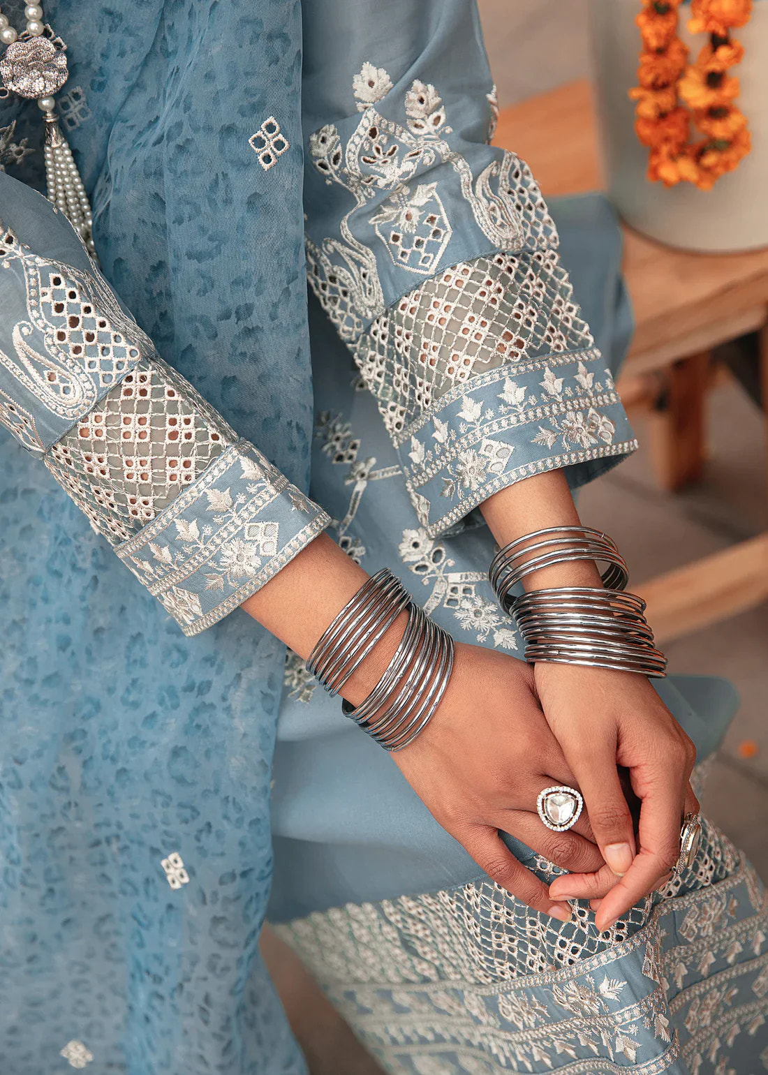 Mohagni | Muntazir Luxury Lawn 24 | CM-07 -  Mohagni Luxury - Original Designer Dress - House of Maryam
