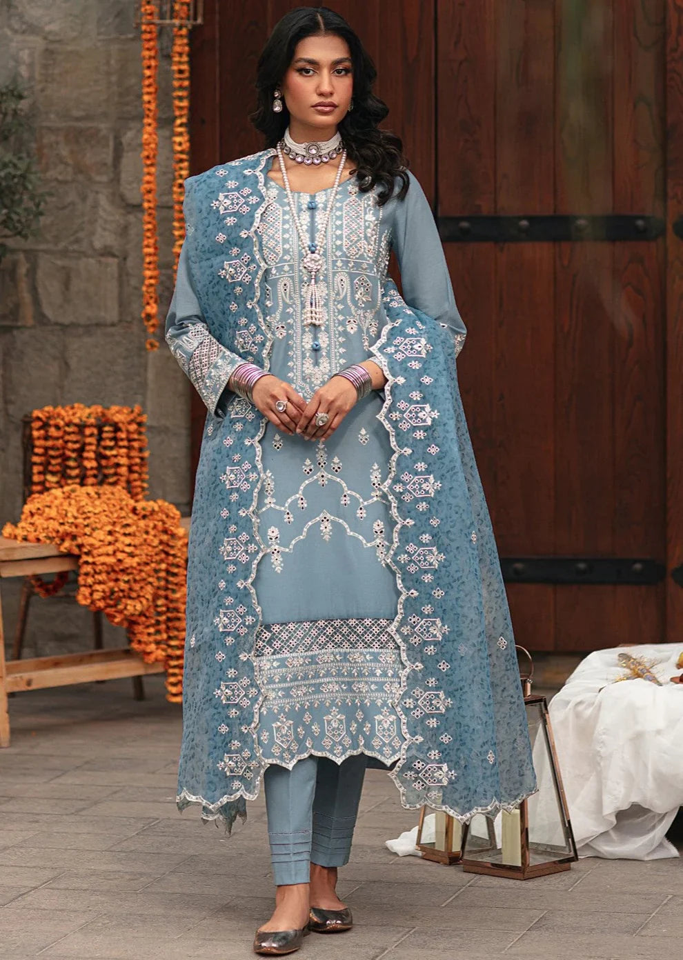 Mohagni | Muntazir Luxury Lawn 24 | CM-07 -  Mohagni Luxury - Original Designer Dress - House of Maryam
