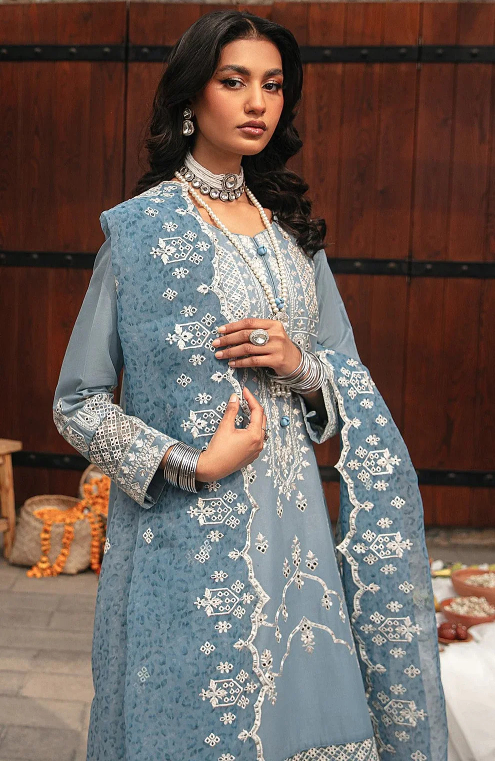 Mohagni | Muntazir Luxury Lawn 24 | CM-07 -  Mohagni Luxury - Original Designer Dress - House of Maryam