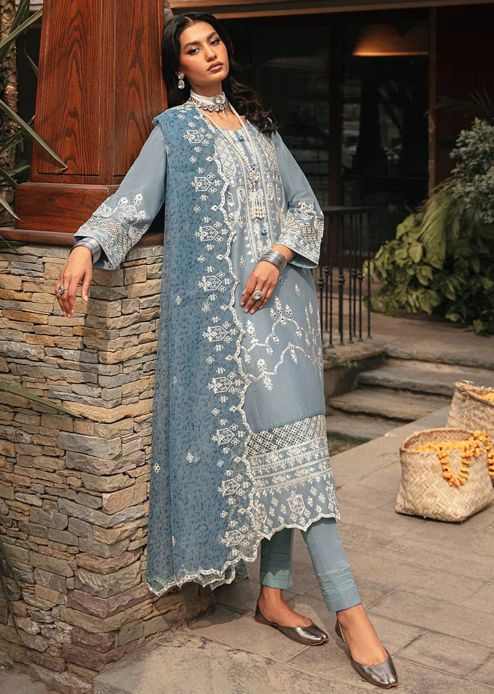 Mohagni | Muntazir Luxury Lawn 24 | CM-07 -  Mohagni Luxury - Original Designer Dress - House of Maryam