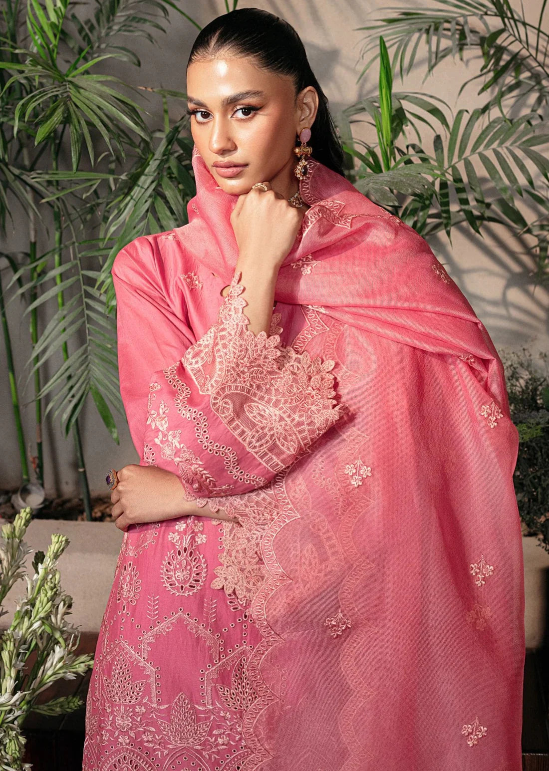Mohagni | Muntazir Luxury Lawn 24 | CM-08 -  Mohagni Luxury - Original Designer Dress - House of Maryam