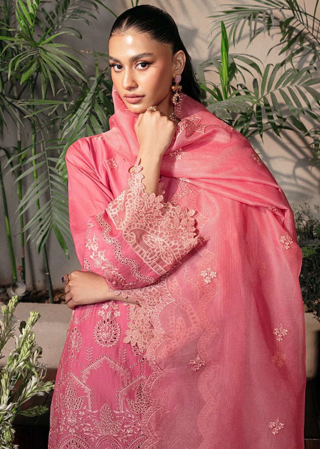 Mohagni | Muntazir Luxury Lawn 24 | CM-08 -  Mohagni Luxury - Original Designer Dress - House of Maryam