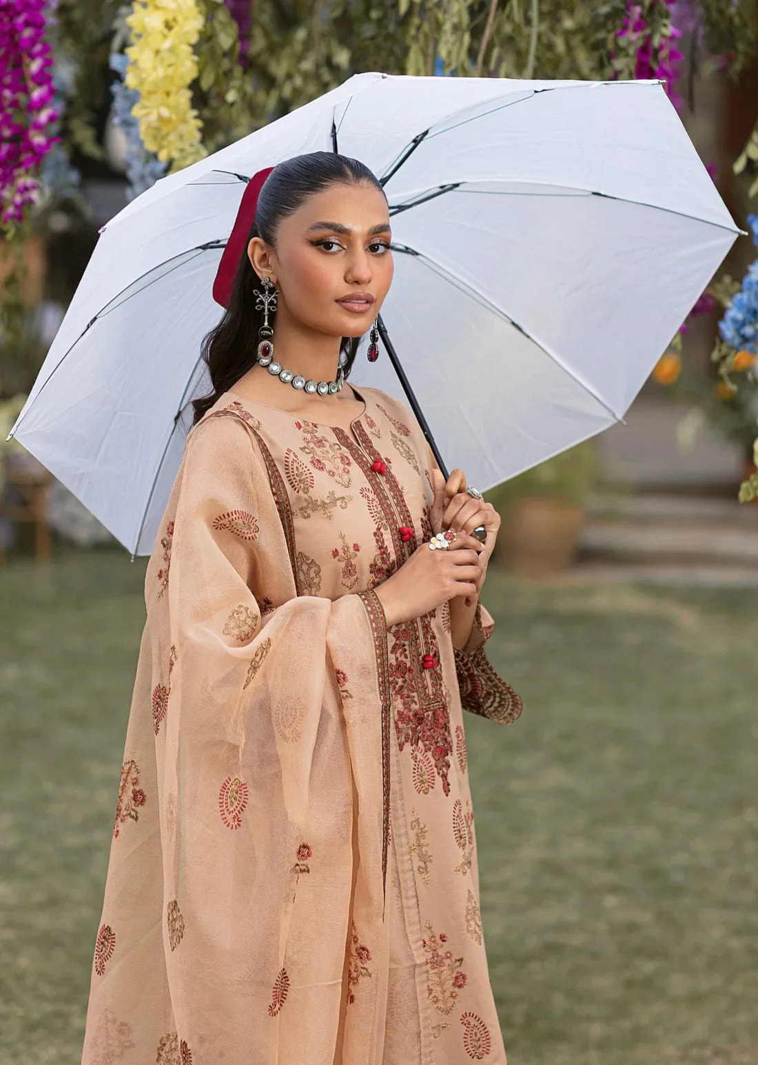 Mohagni | Muntazir Luxury Lawn 24 | CM-11 -  Mohagni Luxury - Original Designer Dress - House of Maryam