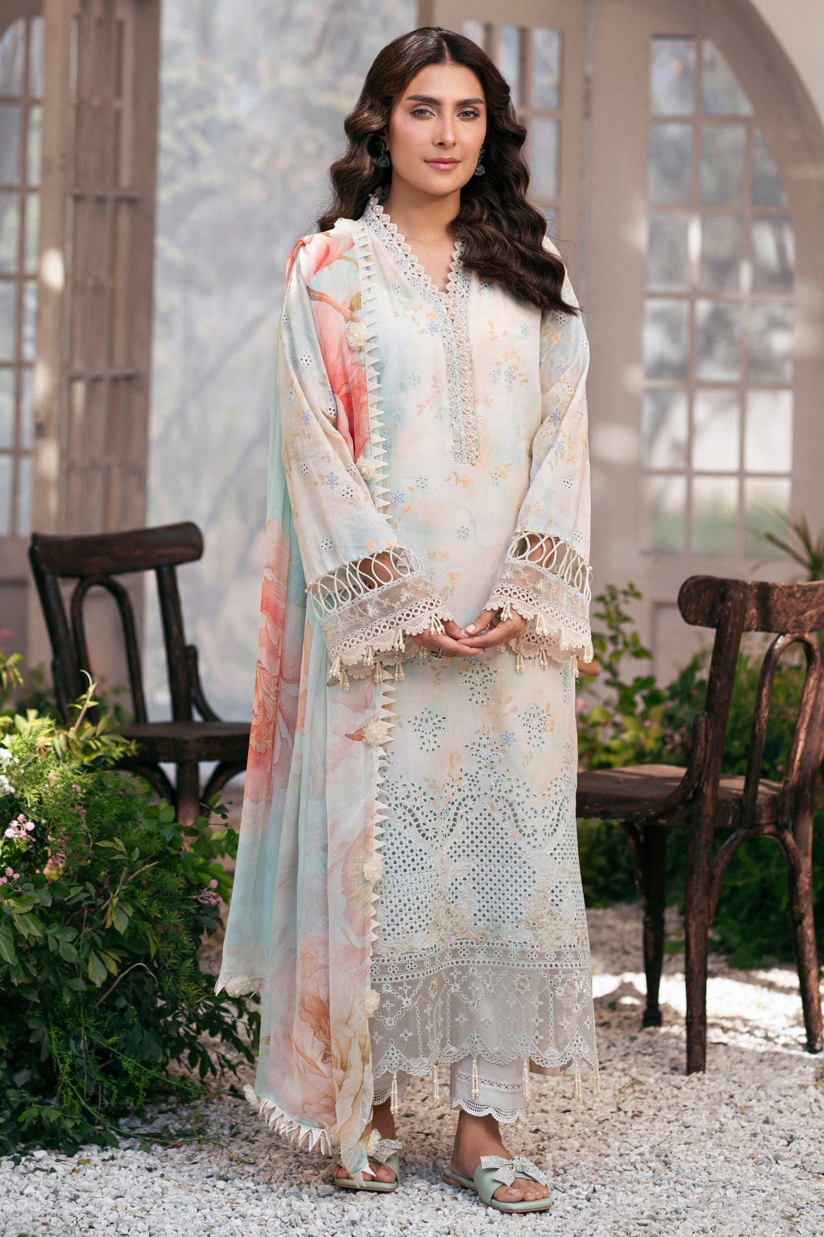 Motifz | Premium Lawn 25 | 5423-DAISY-Brand:Motifz-Type:Ladies Clothes-Gray-Lawn-House of Maryam- Buy in UK, USA