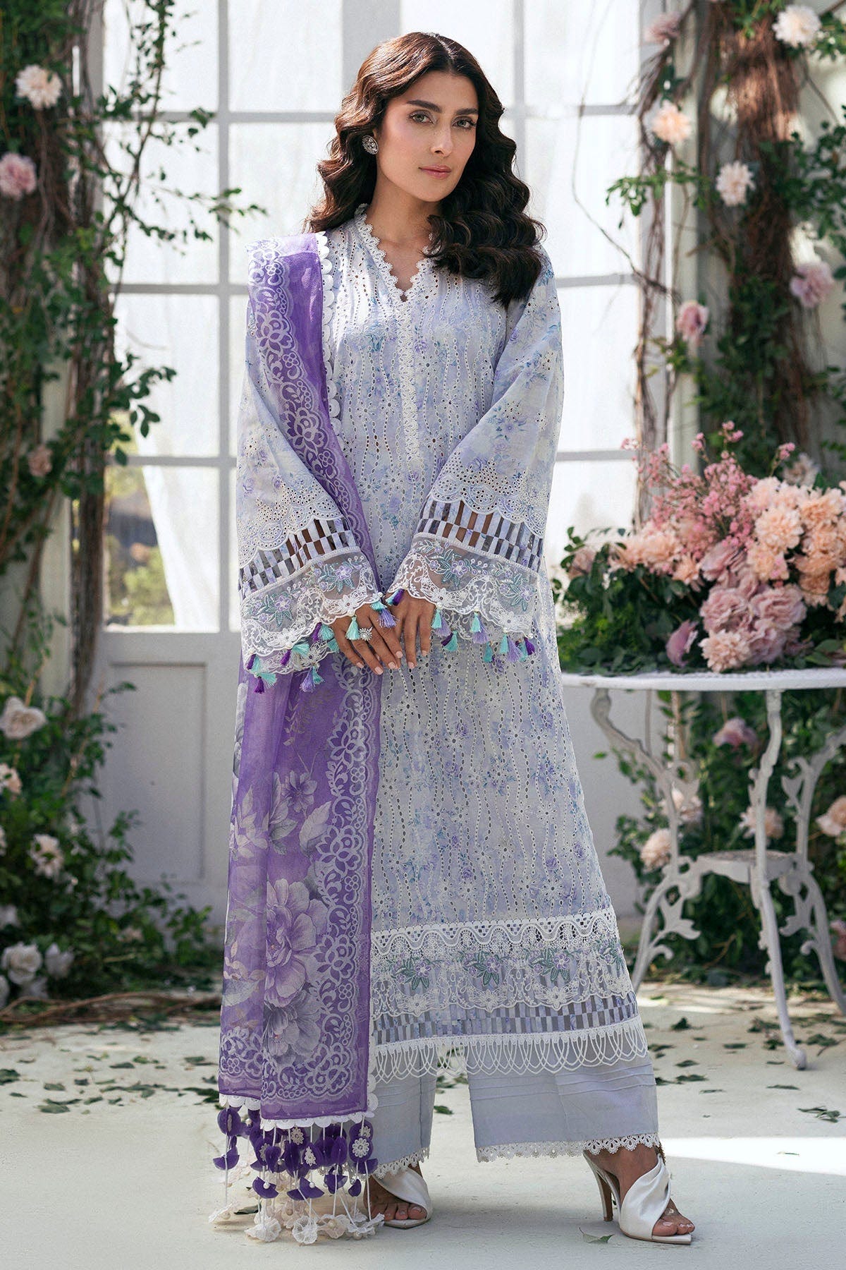 Motifz | Premium Lawn 25 | 5424-VALERIE-Brand:Motifz-Type:Ladies Clothes-Gray-Lawn-House of Maryam- Buy in UK, USA