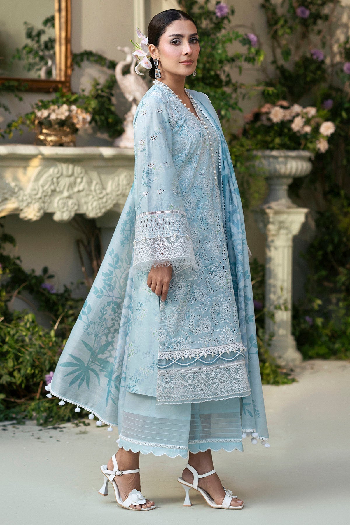 Motifz | Premium Lawn 25 | 5425-LAVENDER-Brand:Motifz-Type:Ladies Clothes-Ice Blue-Lawn-House of Maryam- Buy in UK, USA