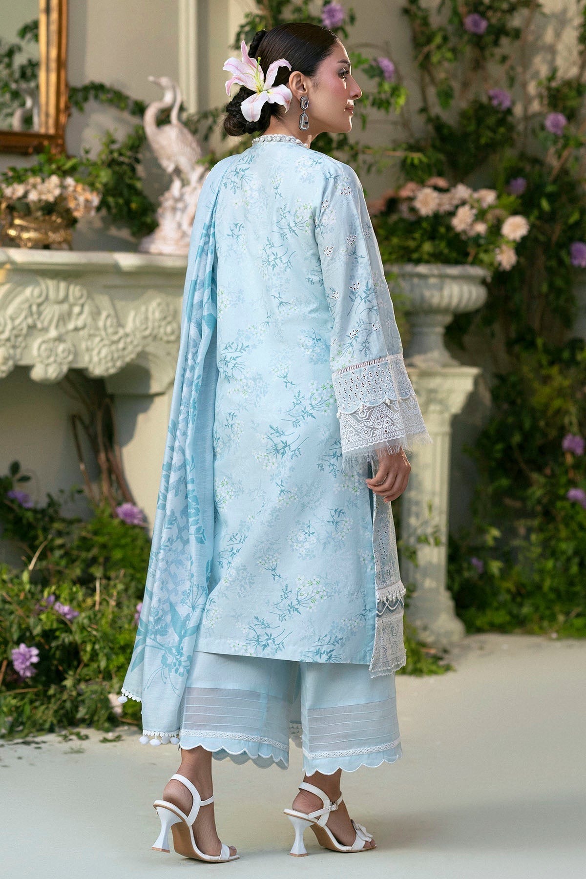 Motifz | Premium Lawn 25 | 5425-LAVENDER-Brand:Motifz-Type:Ladies Clothes-Ice Blue-Lawn-House of Maryam- Buy in UK, USA