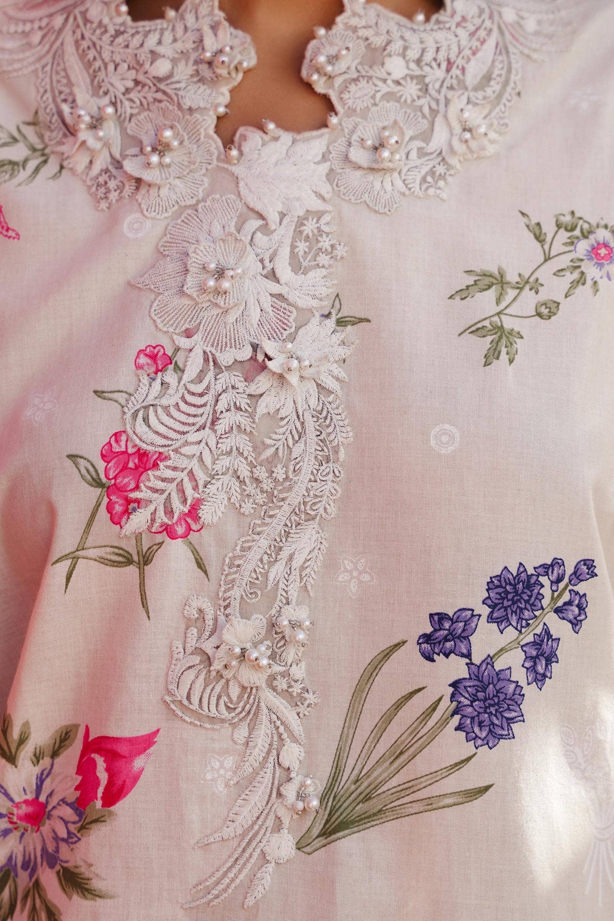 Sana Safinaz | Muzlin Spring 24 | M241-011A-CW -  Sana Safinaz Luxury - Original Designer Dress - House of Maryam