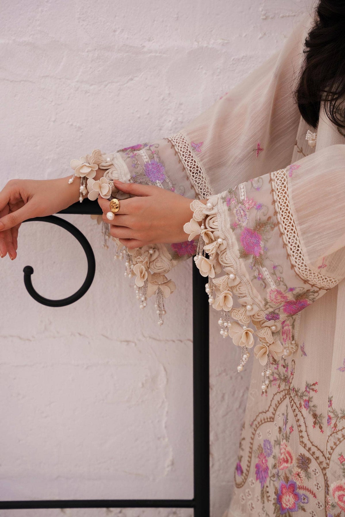 Sana Safinaz | Muzlin Spring 24 | M241-005A-CL -  Sana Safinaz Luxury - Original Designer Dress - House of Maryam
