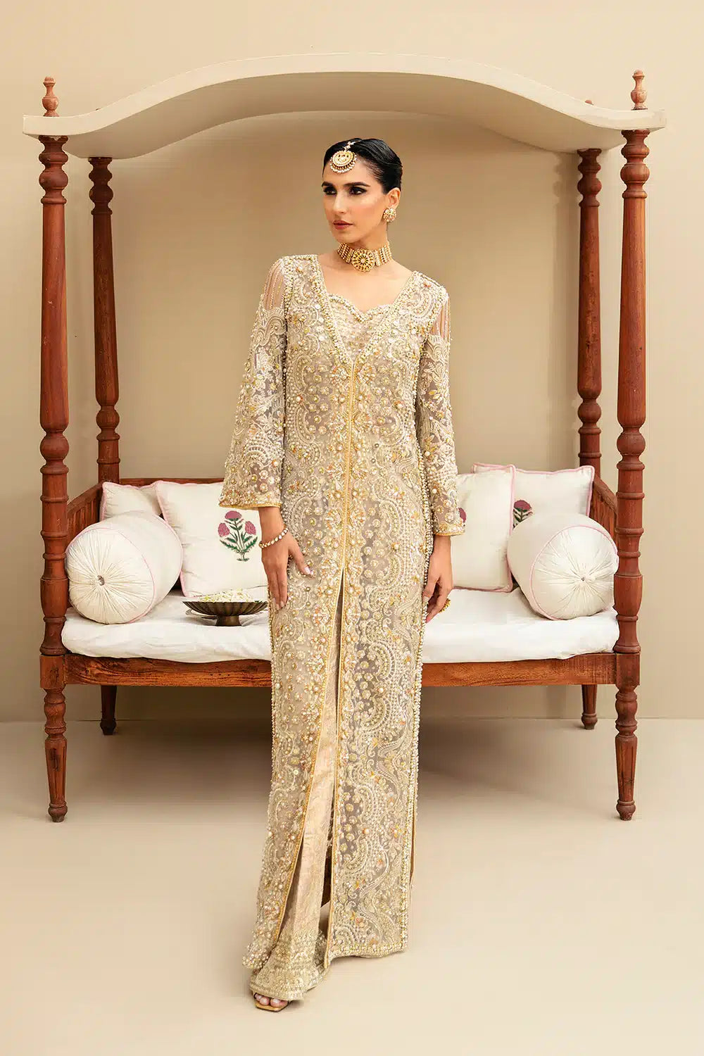 Mysie by Tahira | Festive Formals 24 | Izzy by Designer Mysie by Tahira - House of Maryam - Pakistani Designer Ethnic Wear in {{ shop.shopifyCountryName }}