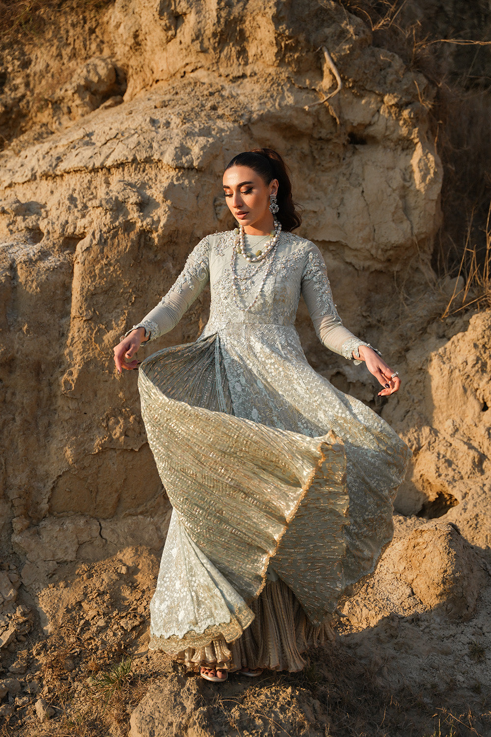Nilofer Shahid | Verve Summer 24 | Mavi  Verve SS 24 -  Nilofer Shahid Formal -  House of Maryam