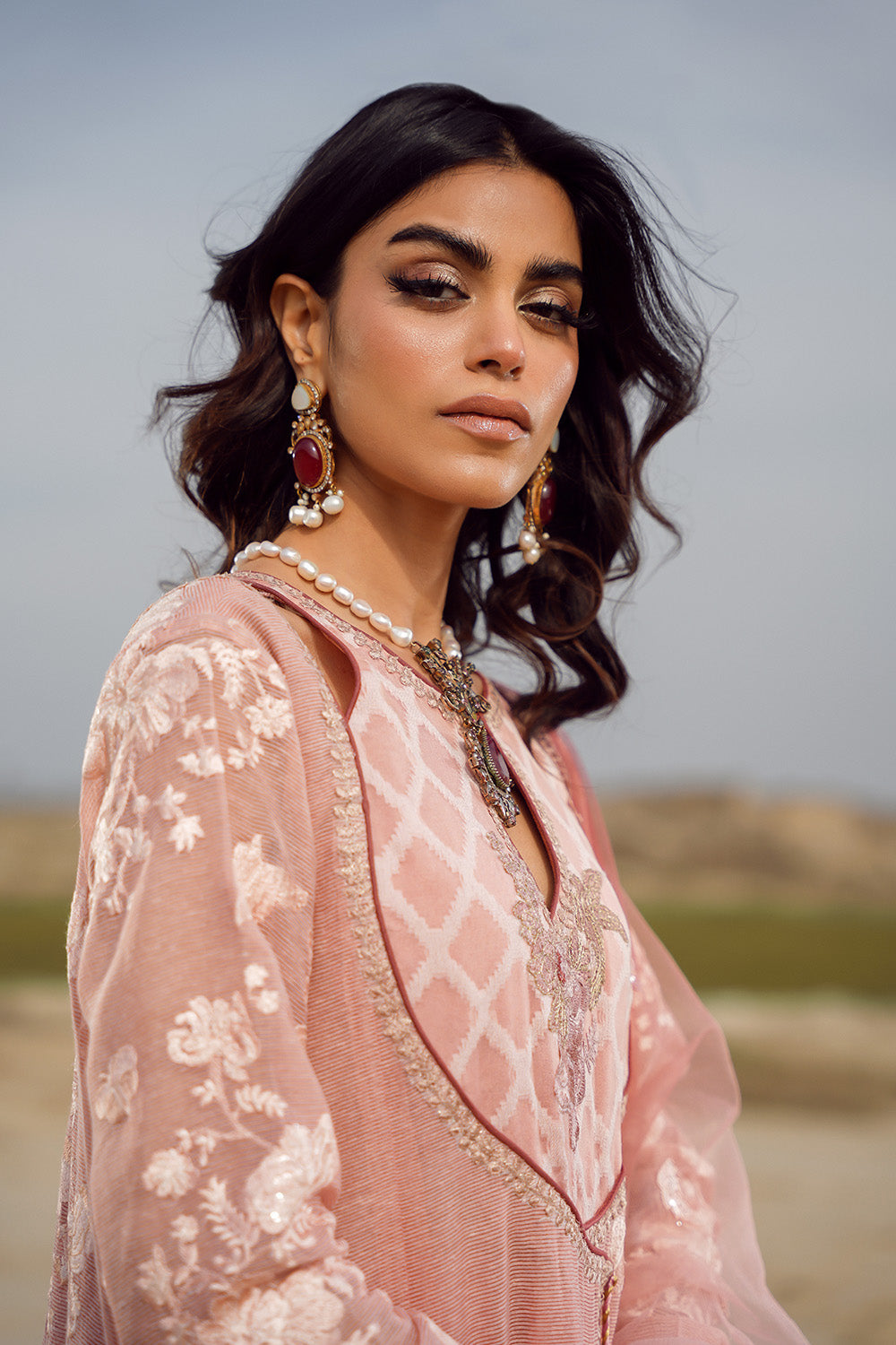 Nilofer Shahid | Verve Summer 24 | Sasha (3pc)  Verve SS 24 -  Nilofer Shahid Formal -  House of Maryam