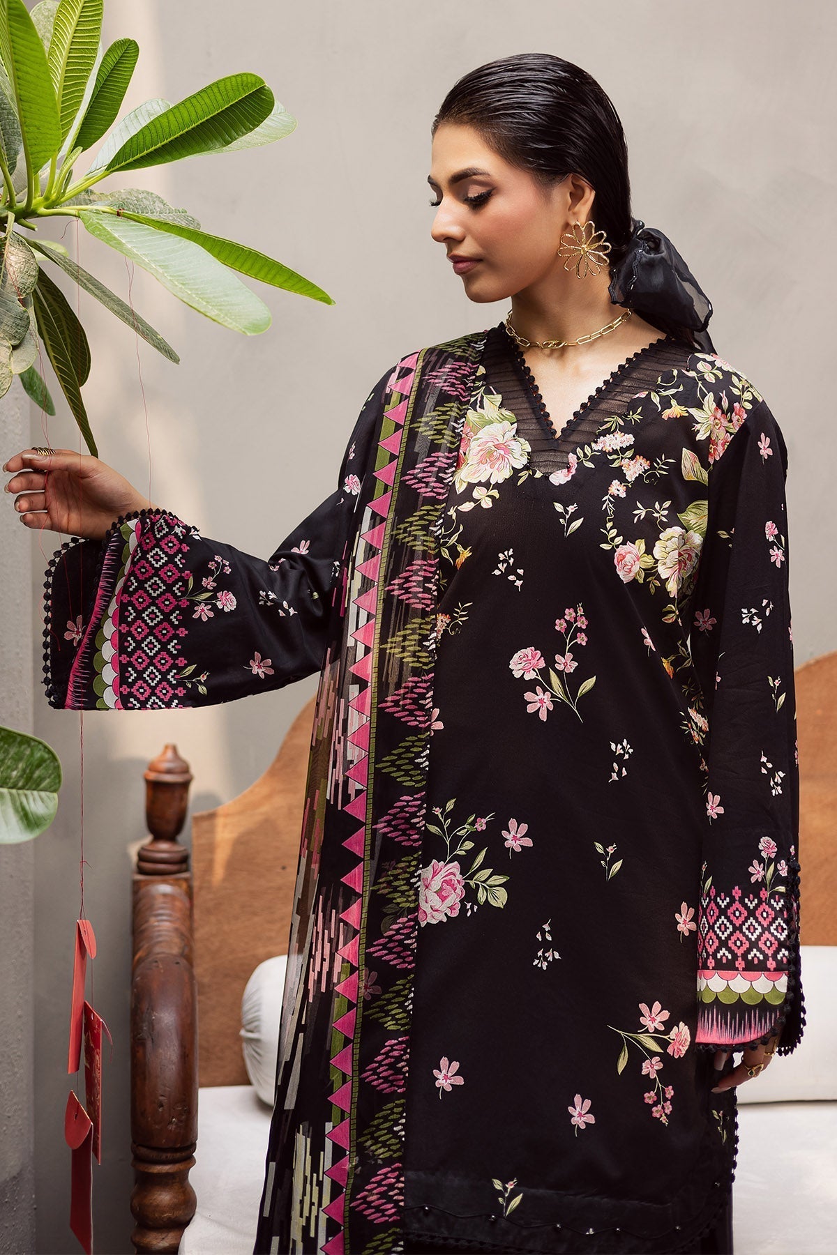 Nureh | Signature Prints 26 | SP-162-Brand:Nureh-Type:Ladies Clothes-Black-Lawn-House of Maryam- Buy in UK, USA